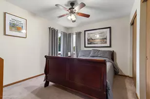 124 Periwinkle Ln, Bolingbrook, IL 60490 - Photo 16