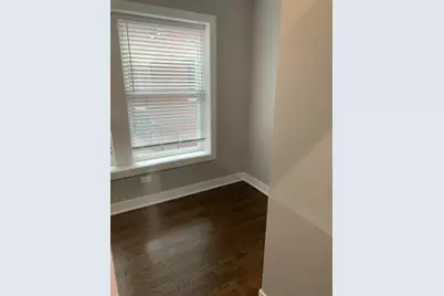 709 W Barry Avenue #E1, Chicago, IL 60657 - Photo 10