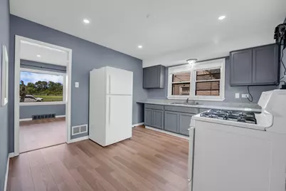70 E 150th Street, Harvey, IL 60426 - Photo 10