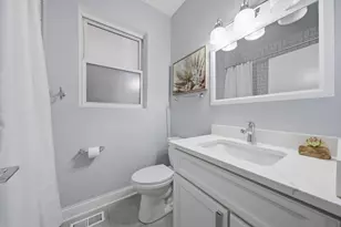 1457 W Fry St, Chicago, IL 60642 - Photo 18