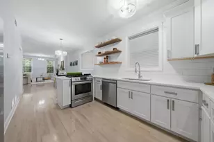 1457 W Fry St, Chicago, IL 60642 - Photo 12