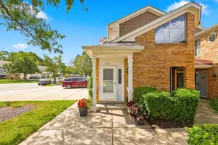 1064 Courtland Dr, Buffalo Grove, IL 60089 - Photo 28