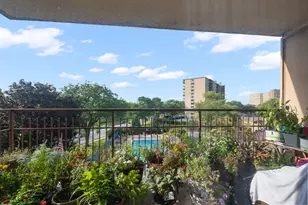 6833 N Kedzie Ave N, Chicago, IL 60645 - Photo 14