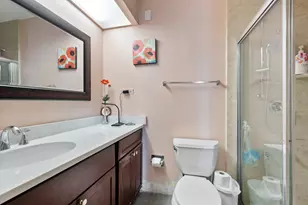 6833 N Kedzie Ave N, Chicago, IL 60645 - Photo 12