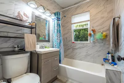 2249 S Hamlin Avenue, Chicago, IL 60623 - Photo 4