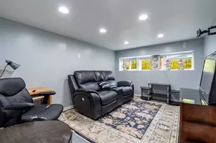 2249 S Hamlin Ave, Chicago, IL 60623 - Photo 16