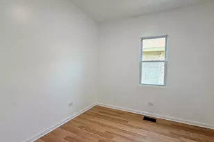 328 156th Pl, Calumet City, IL 60409 - Photo 10