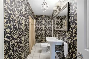 2501 Robincrest Ln, Glenview, IL 60025 - Photo 26