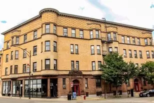 664 W Oakdale Ave, Chicago, IL 60657 - Photo 1