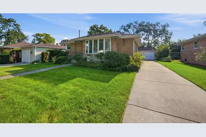 9135 Cherry Avenue, Morton Grove, IL 60053 - Photo 2