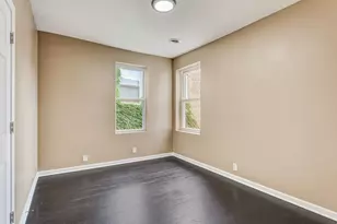 6723 S Chappel Ave, Chicago, IL 60649 - Photo 12