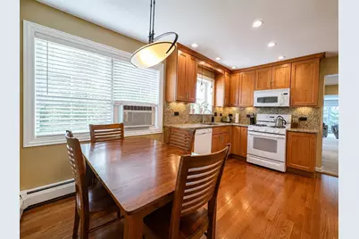 [Address not provided], Chicago, IL 60630 - Photo 6