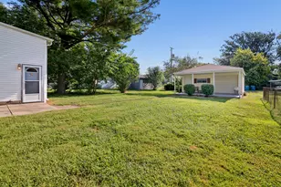 360 S Grand Ave, Bradley, IL 60915 - Photo 2