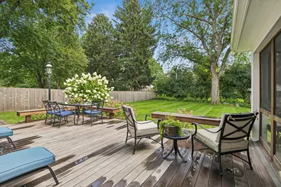 455 W Hawthorne Court, Lake Bluff, IL 60044 - Photo 32