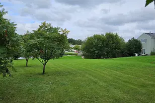 419 Kensington Dr, Streamwood, IL 60107 - Photo 8