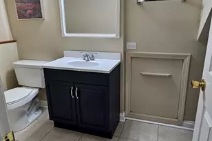 210 Redwood Ct, Vernon Hills, IL 60061 - Photo 24