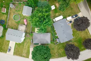 103 Mary St, Oswego, IL 60543 - Photo 12