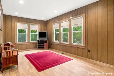 919 Monroe Avenue, Wauconda, IL 60084 - Photo 4