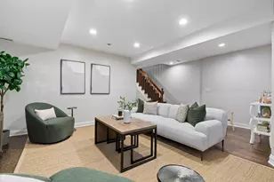 119 W Delaware Pl, Chicago, IL 60610 - Photo 38