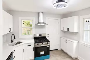 416 Grand Ave, Lake Zurich, IL 60047 - Photo 4