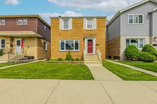 5227 S Neenah Ave, Chicago, IL 60638 - Photo 2