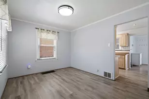 3718 W 67th Pl, Chicago, IL 60629 - Photo 12
