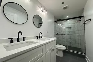 4338 N Clarendon Ave, Chicago, IL 60613 - Photo 12