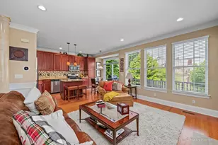131 Katrina Ln, Algonquin, IL 60102 - Photo 10