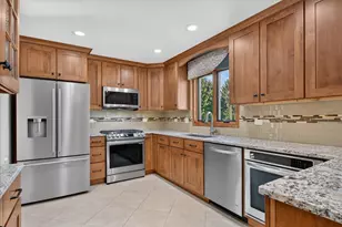 1304 Klein Ave, Downers Grove, IL 60516 - Photo 12