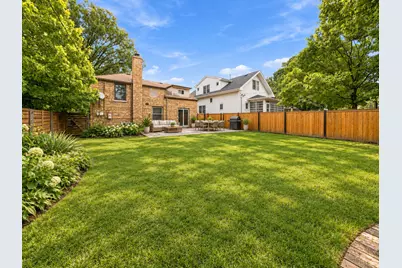 390 Bartram Road, Riverside, IL 60546 - Photo 44