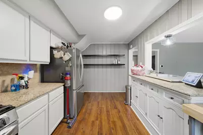 390 Bartram Road, Riverside, IL 60546 - Photo 20