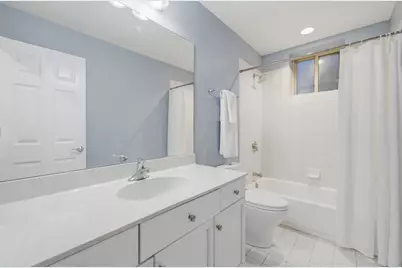 1606 W Edgewater Avenue, Chicago, IL 60660 - Photo 32