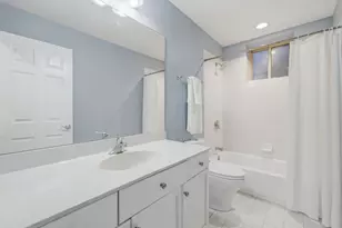 1606 W Edgewater Ave, Chicago, IL 60660 - Photo 32