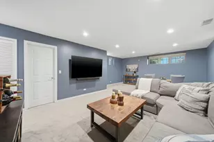 1606 W Edgewater Ave, Chicago, IL 60660 - Photo 30