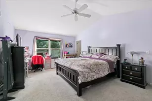 17193 W Cunningham Ct, Libertyville, IL 60048 - Photo 12