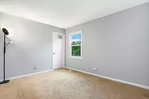 17817 Stonebridge Dr, Hazel Crest, IL 60429 - Photo 18