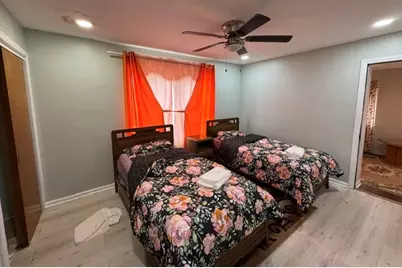 3101 W Rosemont Avenue #2E, Chicago, IL 60659 - Photo 12