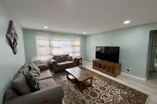 3101 W Rosemont Ave, Chicago, IL 60659 - Photo 4