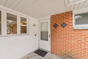 1407 W John St, Champaign, IL 61821 - Photo 4