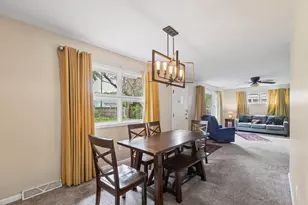 1407 W John St, Champaign, IL 61821 - Photo 10
