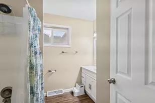 1407 W John St, Champaign, IL 61821 - Photo 26
