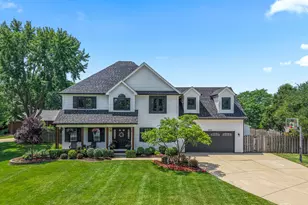 2560 Surrey Ct, Aurora, IL 60506 - Photo 2