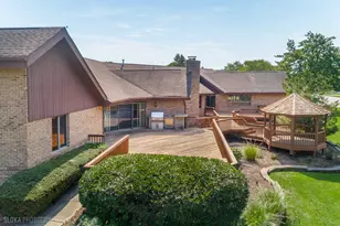 22W569 Glen Ct, Medinah, IL 60157 - Photo 6