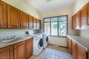 22W569 Glen Ct, Medinah, IL 60157 - Photo 44
