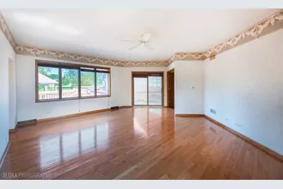 22W569 Glen Court, Medinah, IL 60157 - Photo 32