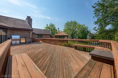 22W569 Glen Court, Medinah, IL 60157 - Photo 12