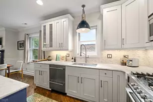 1547 N Hudson Ave, Chicago, IL 60610 - Photo 10