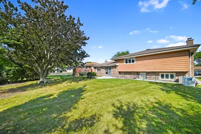 568 N Plamondon Drive, Addison, IL 60101 - Photo 26