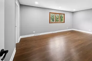568 N Plamondon Dr, Addison, IL 60101 - Photo 16