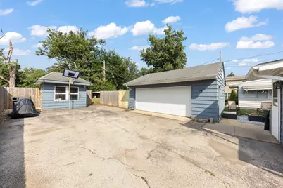 834 S Michigan Avenue, Villa Park, IL 60181 - Photo 22